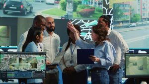 Hardware Lifecycle Management for Modern IT Environments